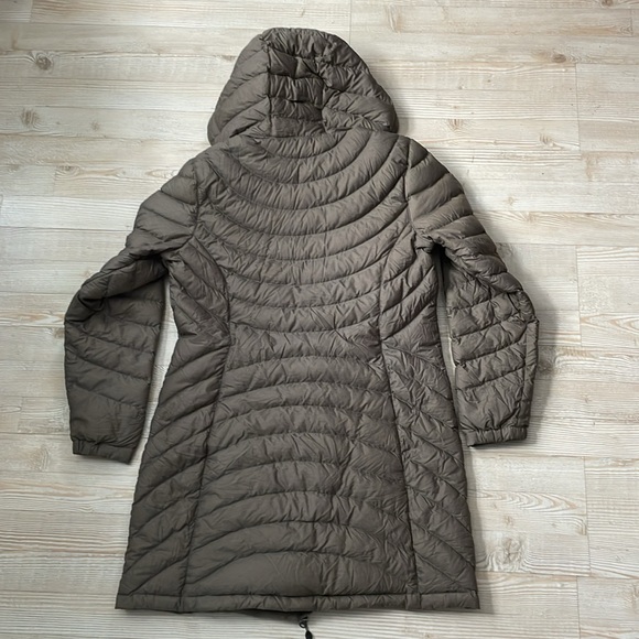 LLBean Puffer Jacket - Picture 5 of 7